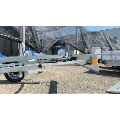 Carrello rimorchio auto per trasporto moto d'acqua fino a 3700 mm con Rulli 550 kg