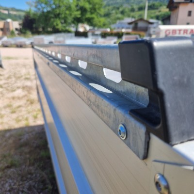 Carrello rimorchio auto doppio asse usato