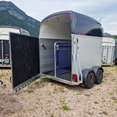 Trailer trasporto cavalli due posti in alluminio Boeckmann Champion Esprit Silver + Black