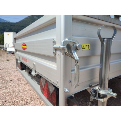 Carrello rimorchio auto mono asse con sponde in alluminio frenato
