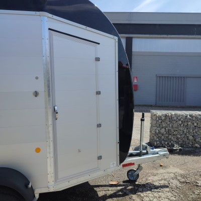 Pronta consegna Trailer trasporto cavalli Boeckmann Portax E PLUS