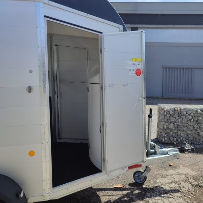 Pronta consegna Trailer trasporto cavalli Boeckmann Portax E PLUS