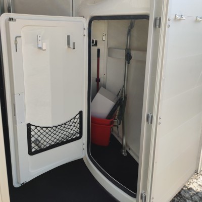 Pronta consegna Trailer trasporto cavalli Boeckmann Portax E PLUS