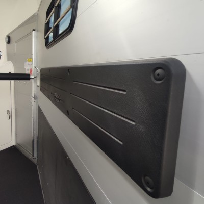 Pronta consegna Trailer trasporto cavalli Boeckmann Portax E PLUS