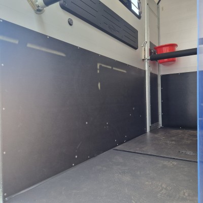 Trailer trasporto cavalli Boeckman Portax S LR Ponta Consegna