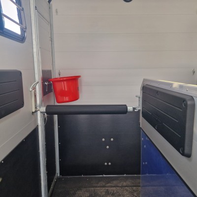 Trailer trasporto cavalli Boeckman Portax S LR Ponta Consegna