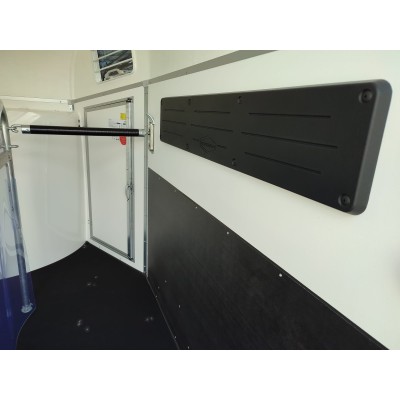 Trailer trasporto cavalli due posti con selleria Boeckmann DUO ESPRIT