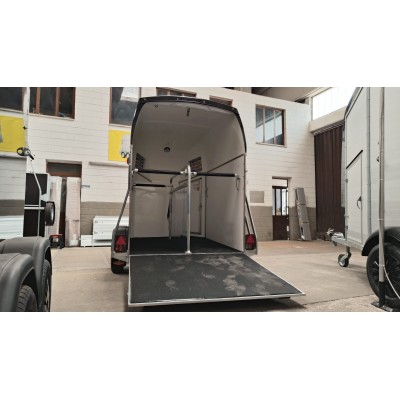 Trailer Boeckmann con Selleria Occasione Offerta Trasporto Cavalli  Due Posti