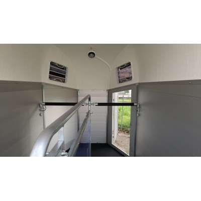 Trailer trasporto cavalli due posti in alluminio Boeckmann Champion Esprit Silver + Black
