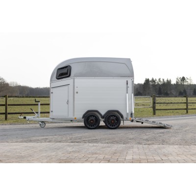 Trailer trasporto cavalli un posto Boeckmann Uno Champion Esprit Silver + Black