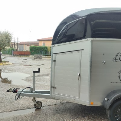 Pronta consegna Champion C Western