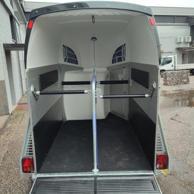 Pronta consegna Champion C Western