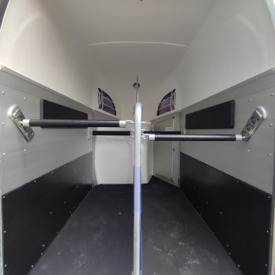 Pronta consegna Champion C Western