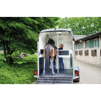 Neo L SR Trailer trasporto Cavalli Boeckmann in Vetroresina,