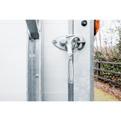 Trailer trasporto cavalli Due Posti Boeckmann Portax LK in Alluminio