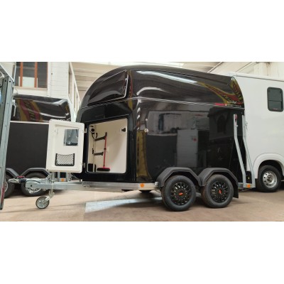Trailer trasporto cavalli due posti in vetroresina PRONTA CONSEGNA