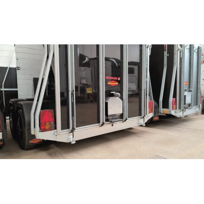 Trailer trasporto cavalli due posti in vetroresina PRONTA CONSEGNA