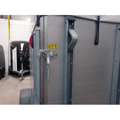 Trailer trasporto cavalli due posti in alluminio Boeckmann Champion Esprit Silver + Black