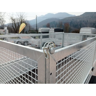 Carrello rimorchio auto frenato mono asse con sponde in alluminio
