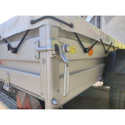 Carrello rimorchio auto frenato mono asse con sponde in alluminio